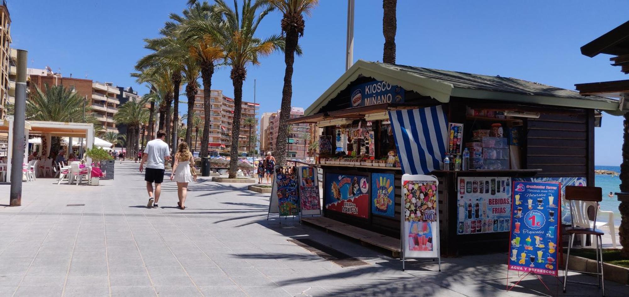 222 San Pascual, Playa Del Cura, *